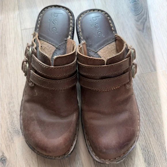 brown leather clogs - size 8.5 B.O.C. similar to model  C69323 slide buckles - Picture 7 of 7
